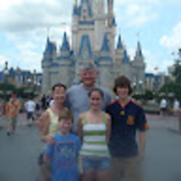 Meet your Posher, Sonya - Picture 1 of 1